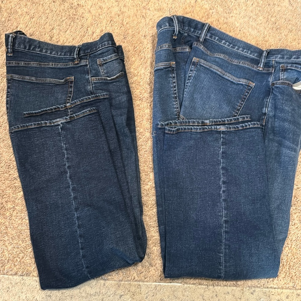 Gap Men’s Denim relaxed and straight Fit jeans 2 pairs 40x32